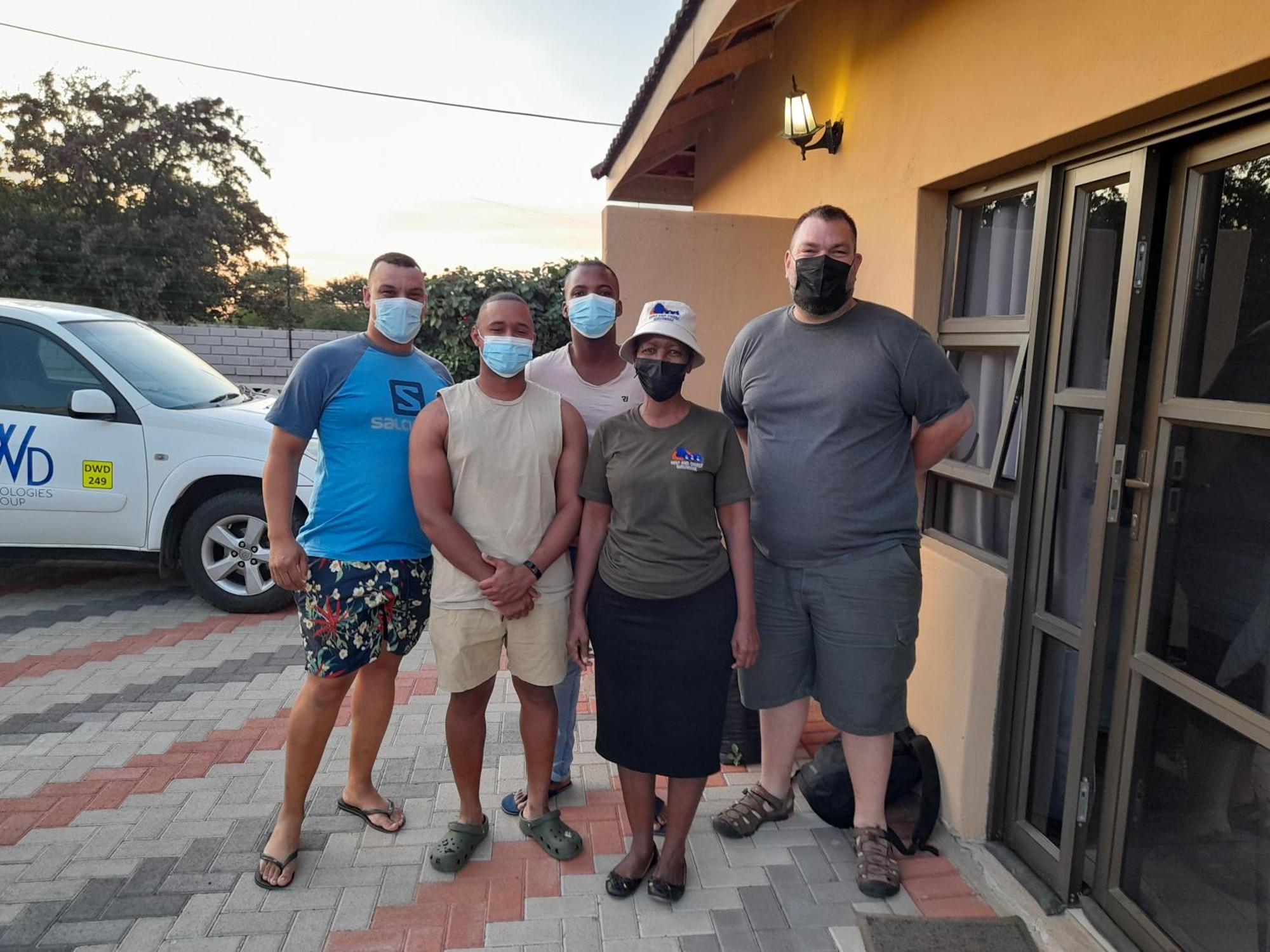 Bed and Breakfast Rest & Digest Serowe Exterior foto