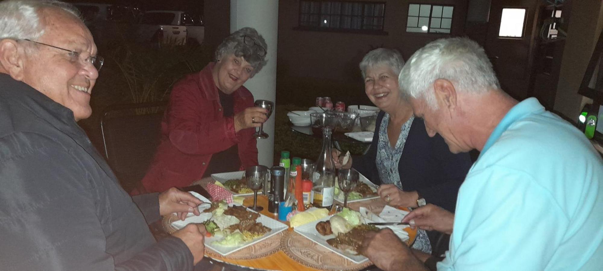Bed and Breakfast Rest & Digest Serowe Exterior foto
