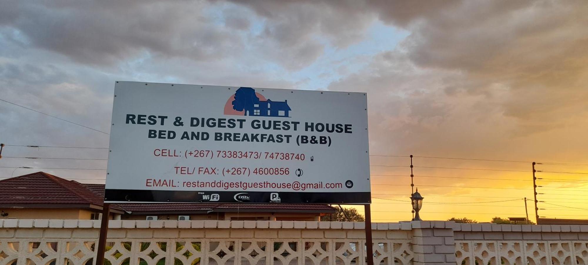 Bed and Breakfast Rest & Digest Serowe Exterior foto