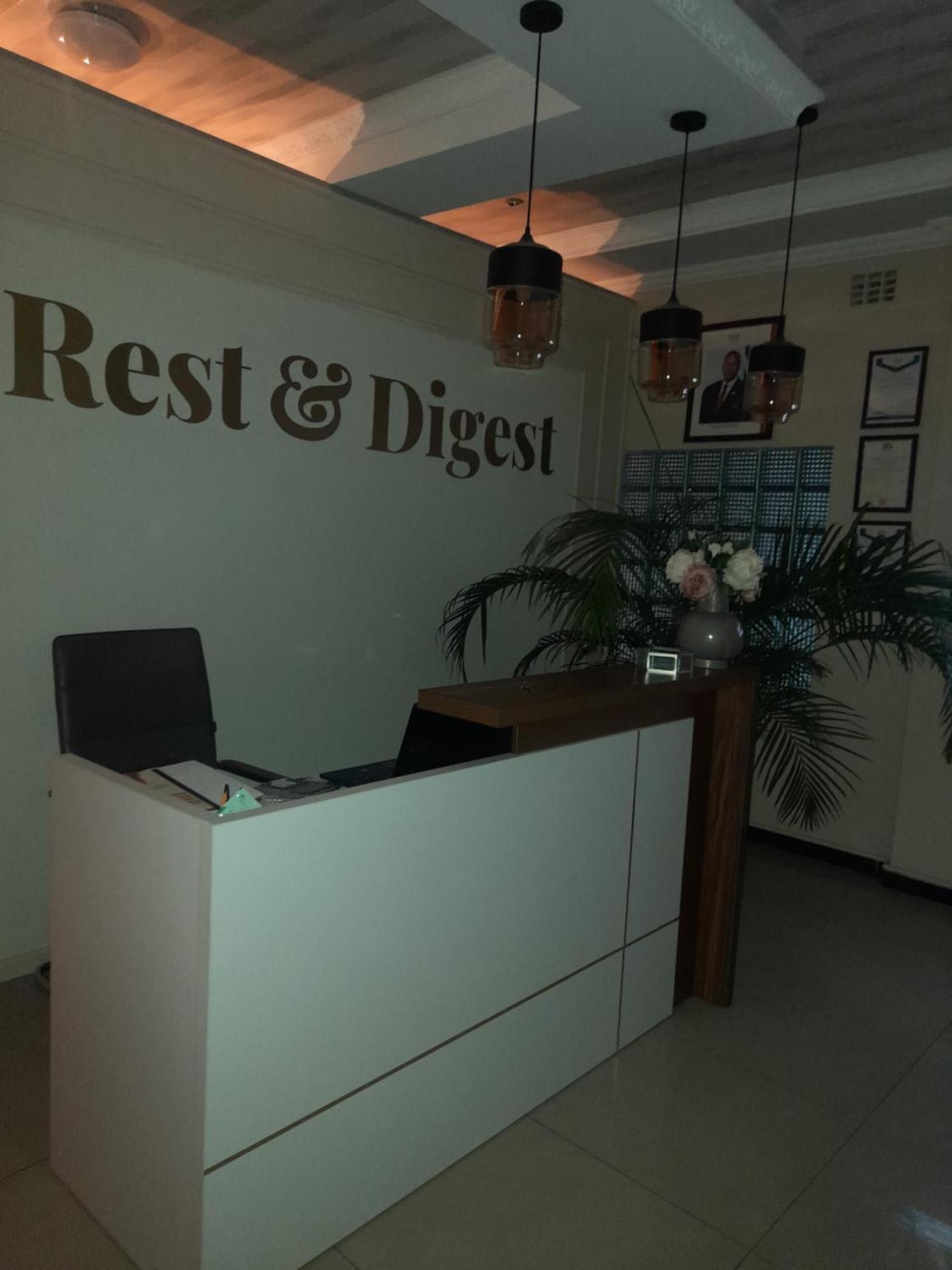 Bed and Breakfast Rest & Digest Serowe Exterior foto